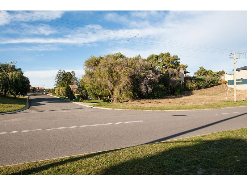3 Coventry Road, Shoalwater WA 6169