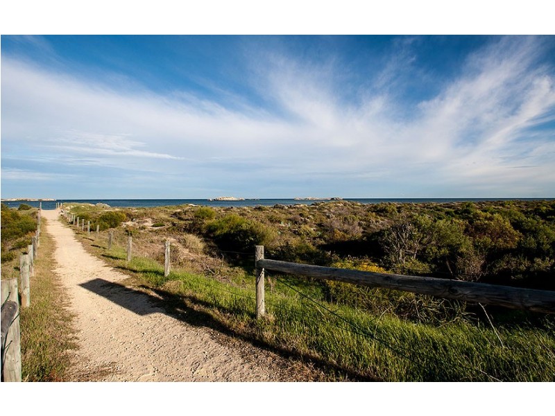 3 Coventry Road, Shoalwater WA 6169