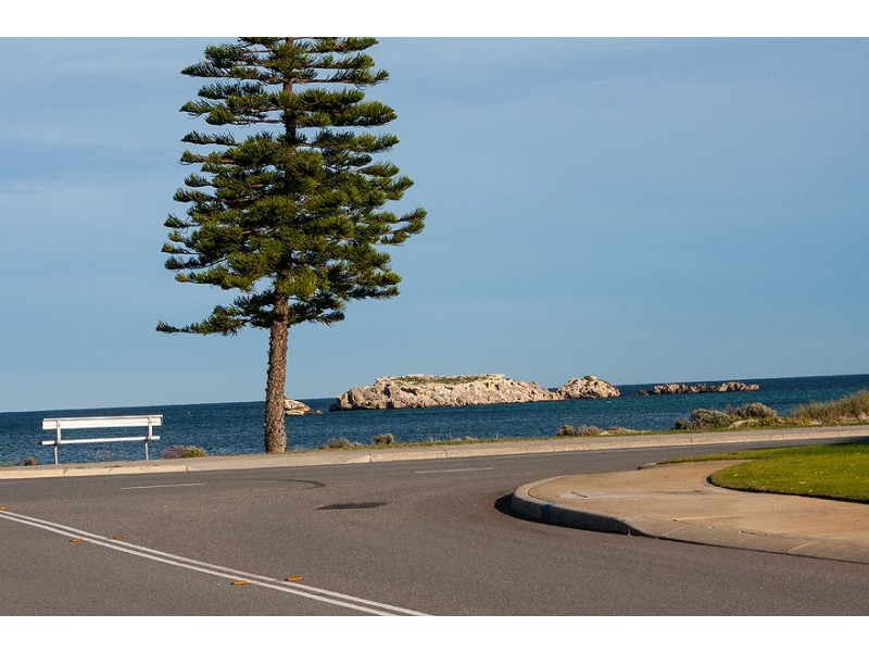 3 Coventry Road, Shoalwater WA 6169