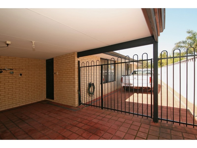 11 Eva Lynch Way, Warnbro WA 6169