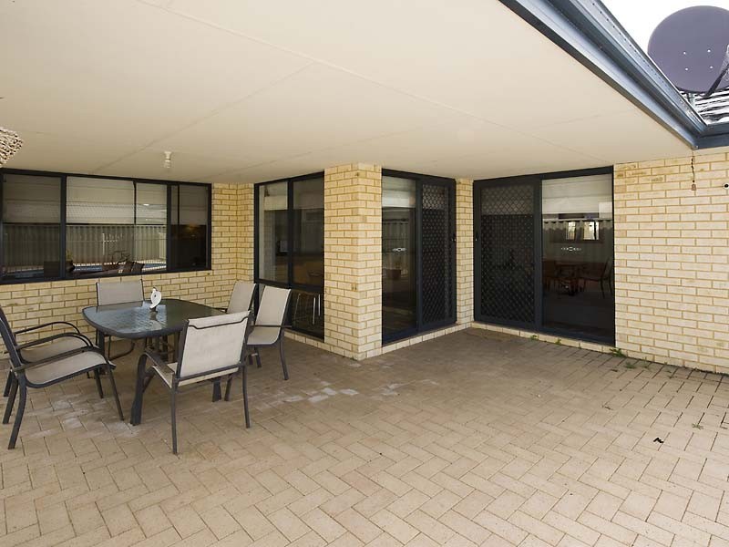 72 Seawind Drive, Rockingham WA 6168