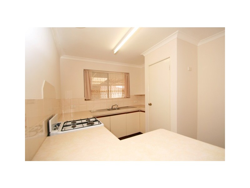 15/5 Ashford Avenue, Rockingham WA 6168