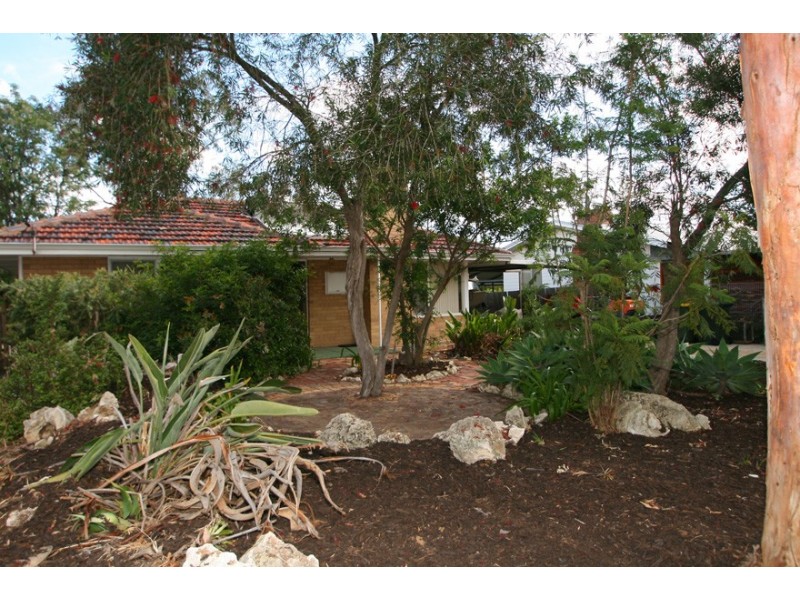 39 Clint Way, Calista WA 6167