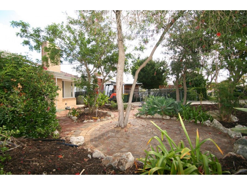39 Clint Way, Calista WA 6167