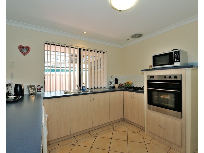 16 Pimento Circle, Port Kennedy WA 6172