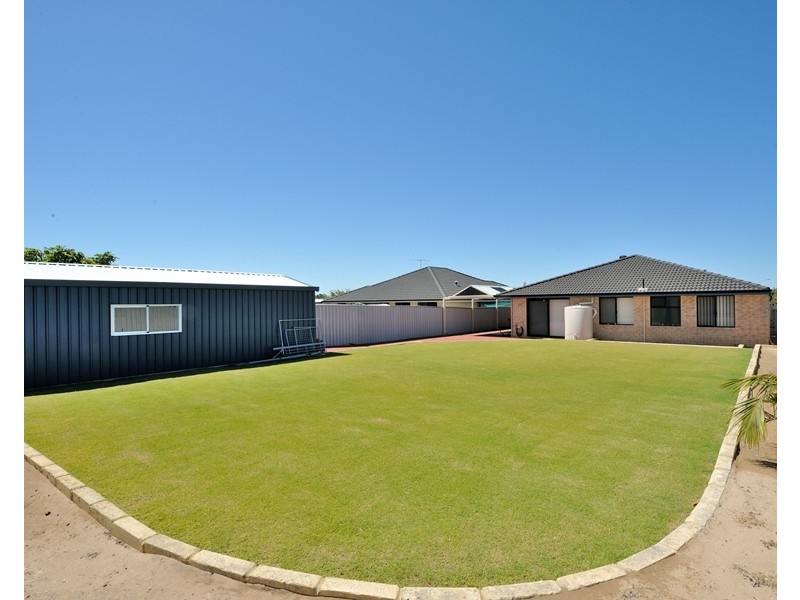 16 Pimento Circle, Port Kennedy WA 6172