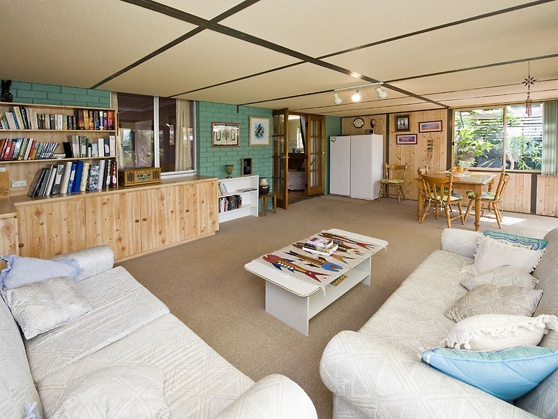 24 McClure Street, Safety Bay WA 6169