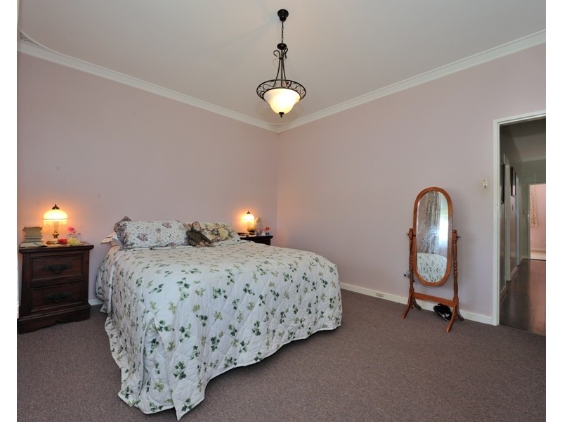 15 Pictor Court, Rockingham WA 6168