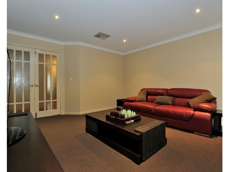 60 Harrington Waters Drive, Waikiki WA 6169