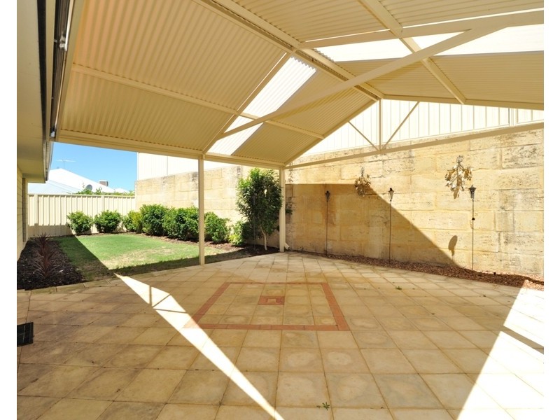 18 Waring Heights, Baldivis WA 6171