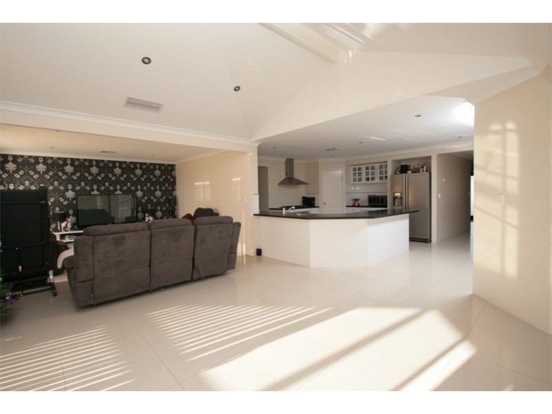 7 Lasseter Street, Baldivis WA 6171