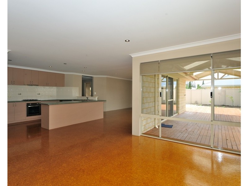 28 Mosedale Loop, Waikiki WA 6169