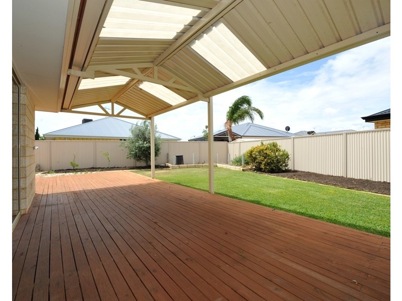 28 Mosedale Loop, Waikiki WA 6169