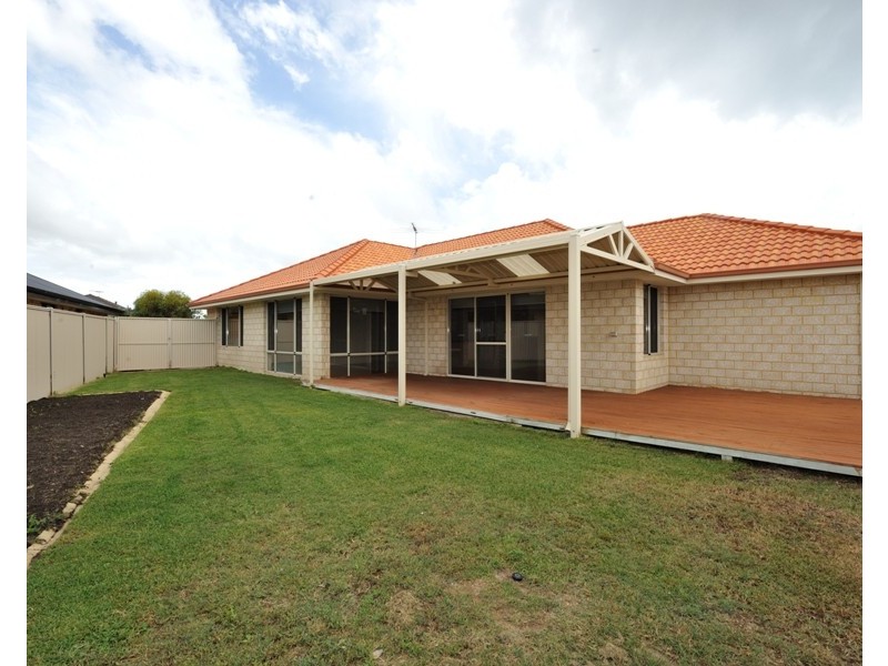 28 Mosedale Loop, Waikiki WA 6169