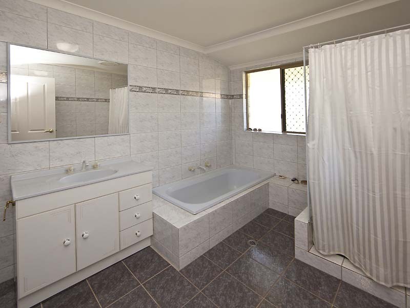 52 Arundel  Drive, Wellard WA 6170