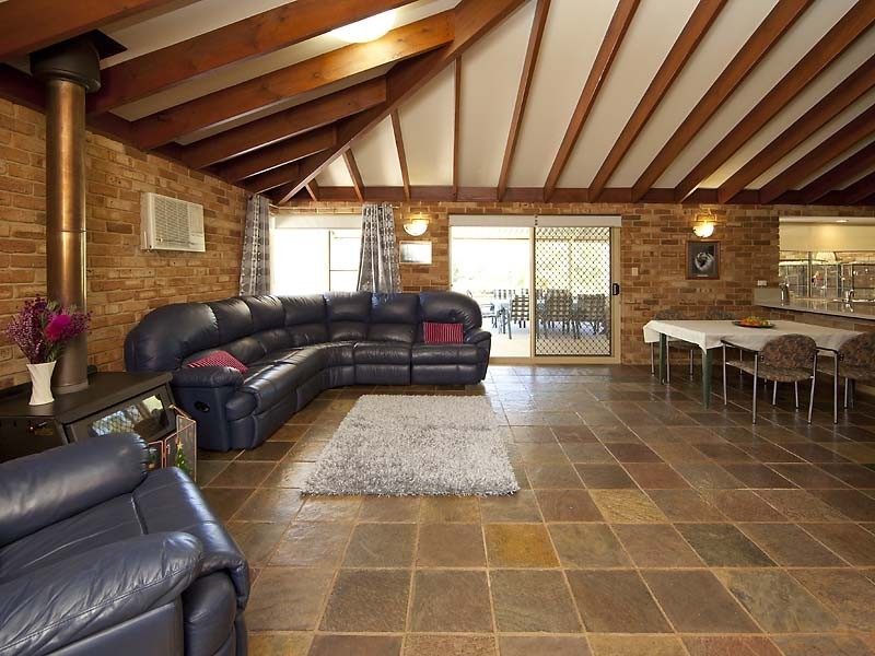 52 Arundel  Drive, Wellard WA 6170