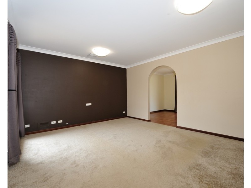 7 Varley Crescent, Cooloongup WA 6168