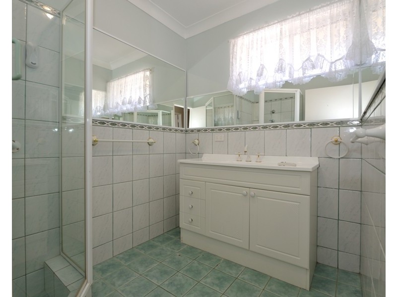 7 Varley Crescent, Cooloongup WA 6168
