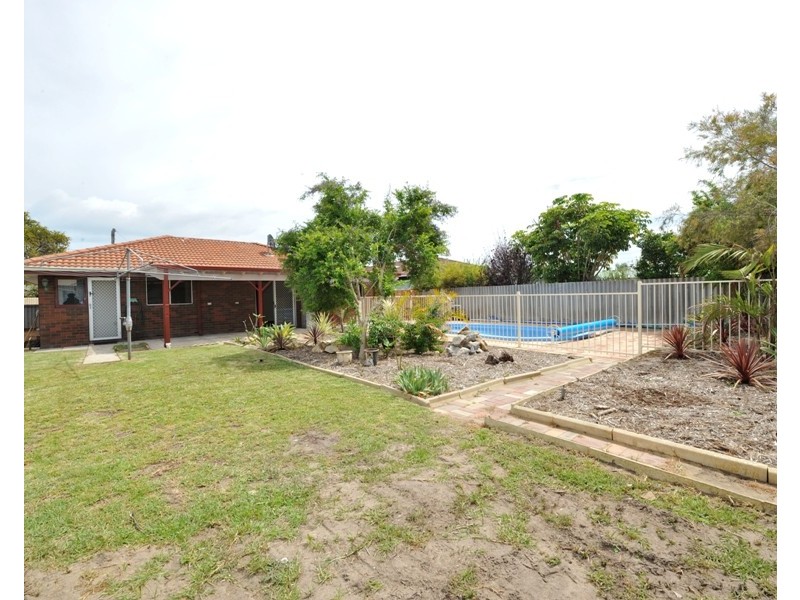 7 Varley Crescent, Cooloongup WA 6168