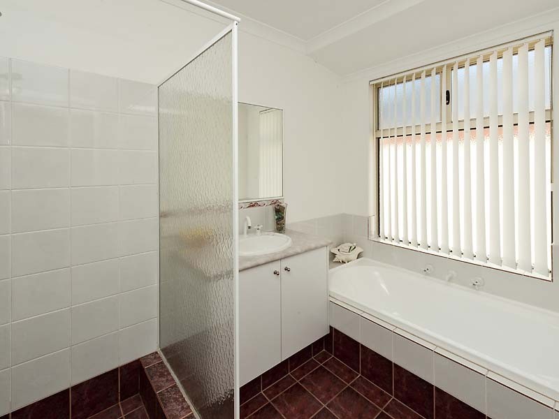 21 Laguardia Loop, Port Kennedy WA 6172