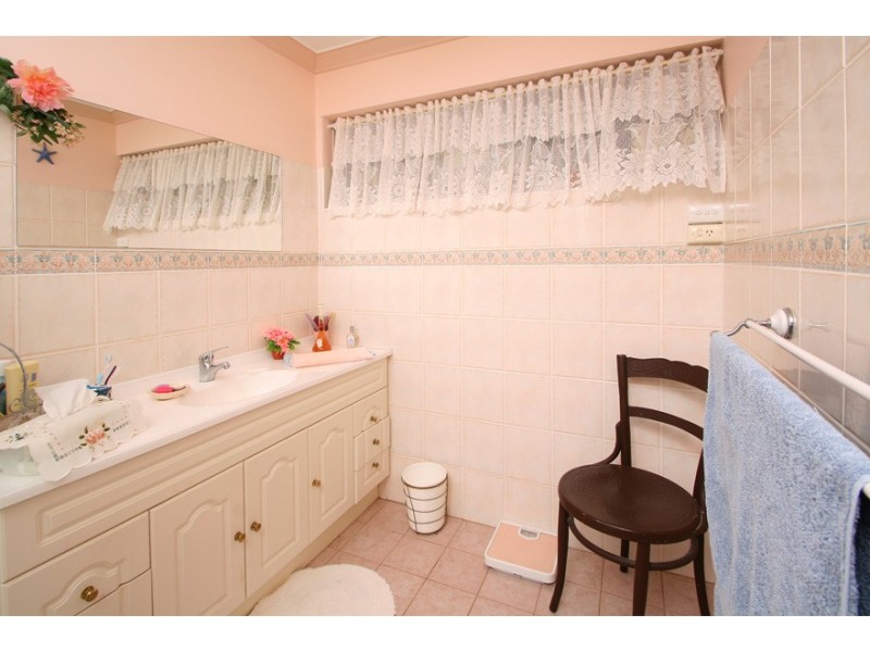 58 Malibu Road, Safety Bay WA 6169