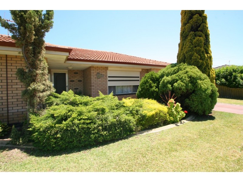 58 Malibu Road, Safety Bay WA 6169