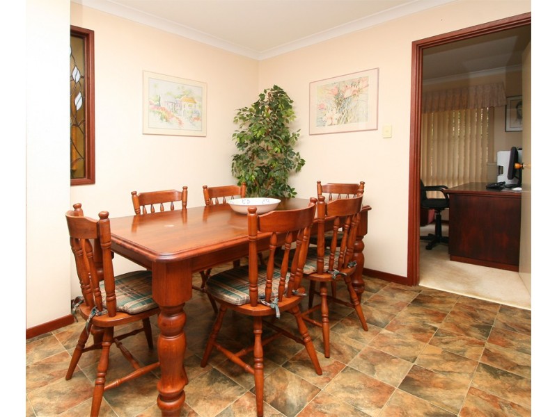 4 Stuart Place, Rockingham WA 6168