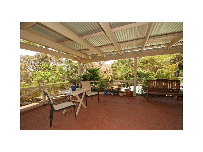 10 Coachman Court, Wellard WA 6170