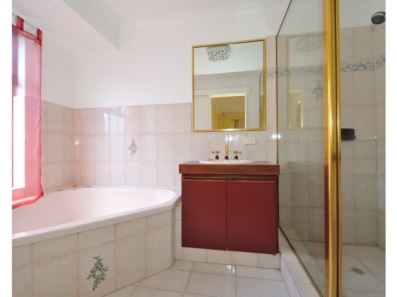 6 LEDGER STREET, Warnbro WA 6169