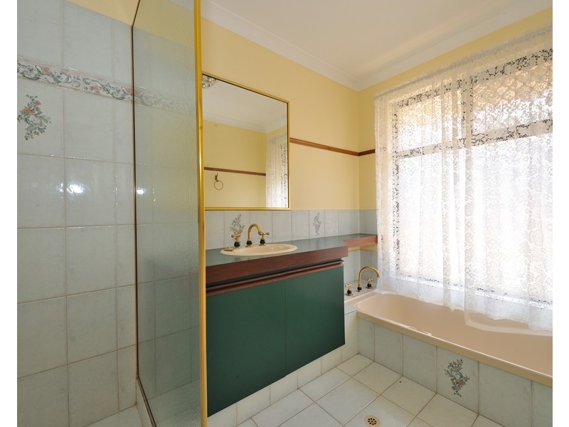 6 LEDGER STREET, Warnbro WA 6169