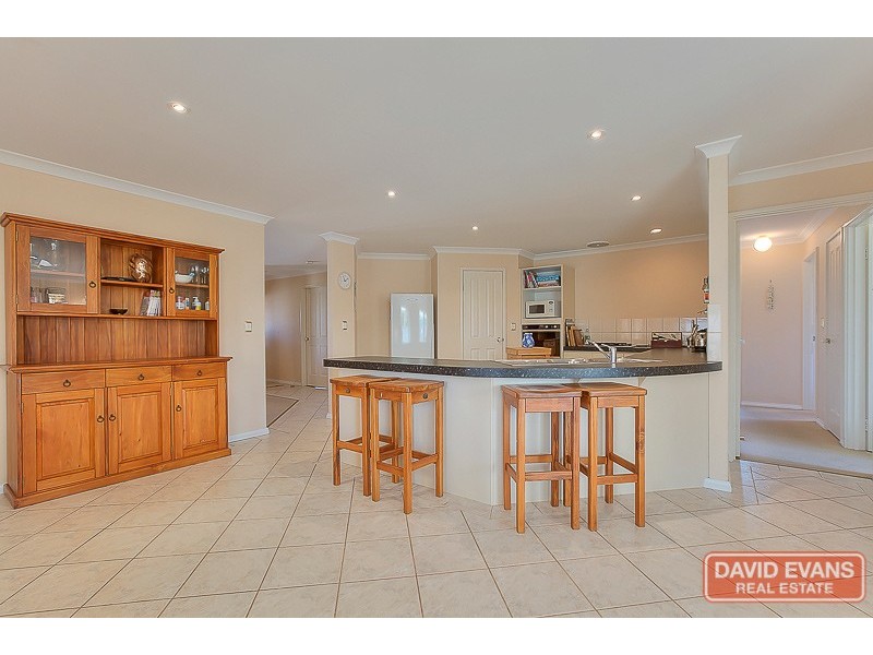 52 Janet Road, Safety Bay WA 6169