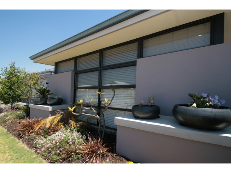 113 Harrington Waters Drive, Waikiki WA 6169