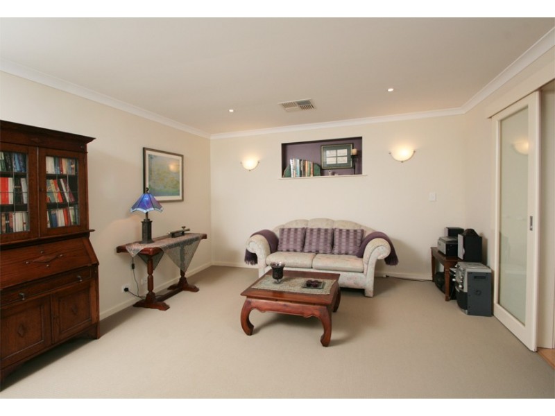 113 Harrington Waters Drive, Waikiki WA 6169