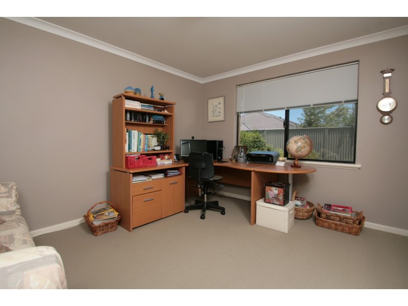 113 Harrington Waters Drive, Waikiki WA 6169