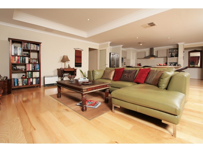 113 Harrington Waters Drive, Waikiki WA 6169