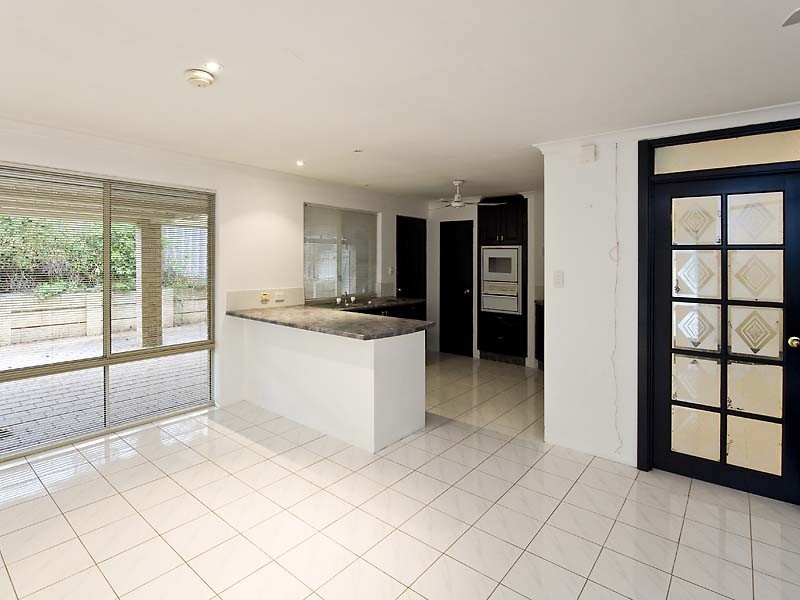 1  Hinds Court, Waikiki WA 6169