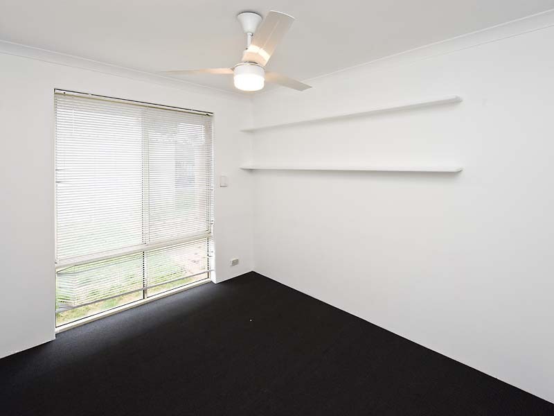 1  Hinds Court, Waikiki WA 6169