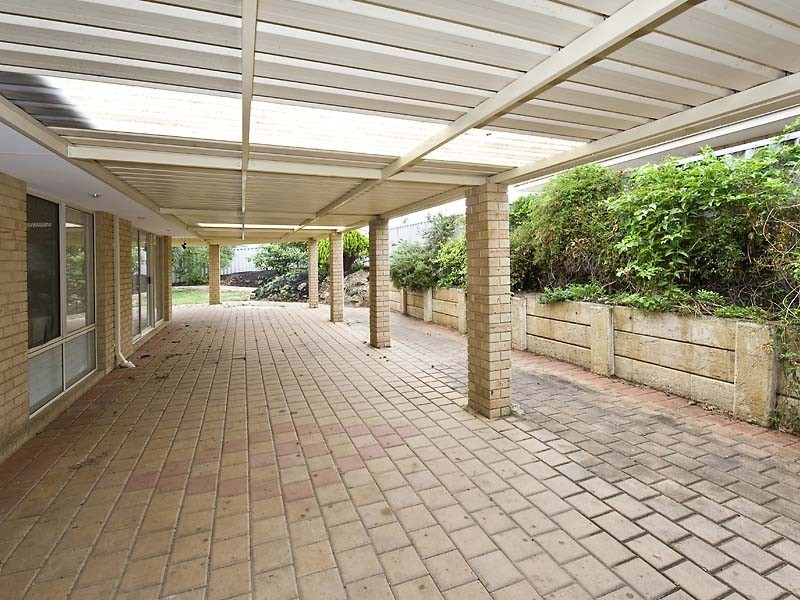 1  Hinds Court, Waikiki WA 6169