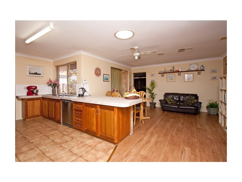 20  Chalmers Avenue, Waikiki WA 6169