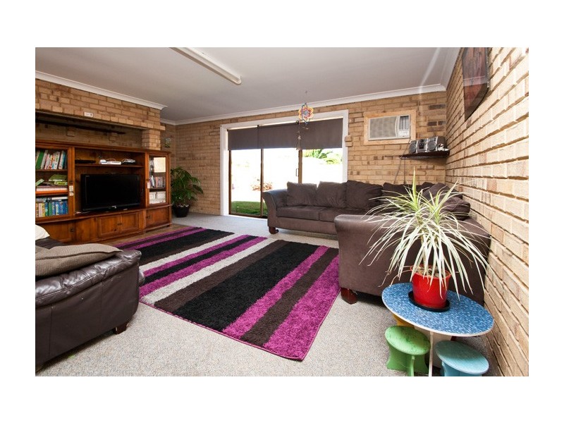 20  Chalmers Avenue, Waikiki WA 6169