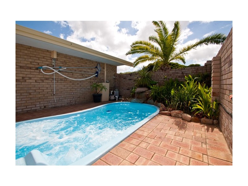 20  Chalmers Avenue, Waikiki WA 6169