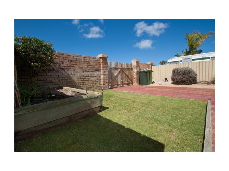 20  Chalmers Avenue, Waikiki WA 6169