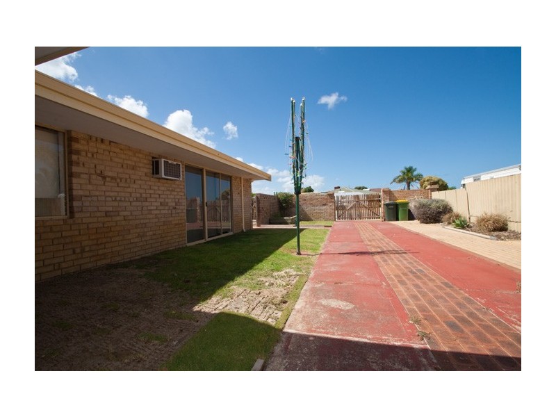 20  Chalmers Avenue, Waikiki WA 6169