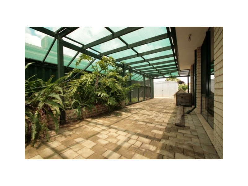 22 Excelsior Meander, Warnbro WA 6169