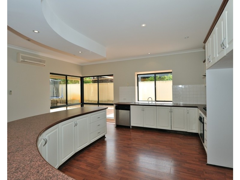 19 HUXTABLE TERRACE, Baldivis WA 6171