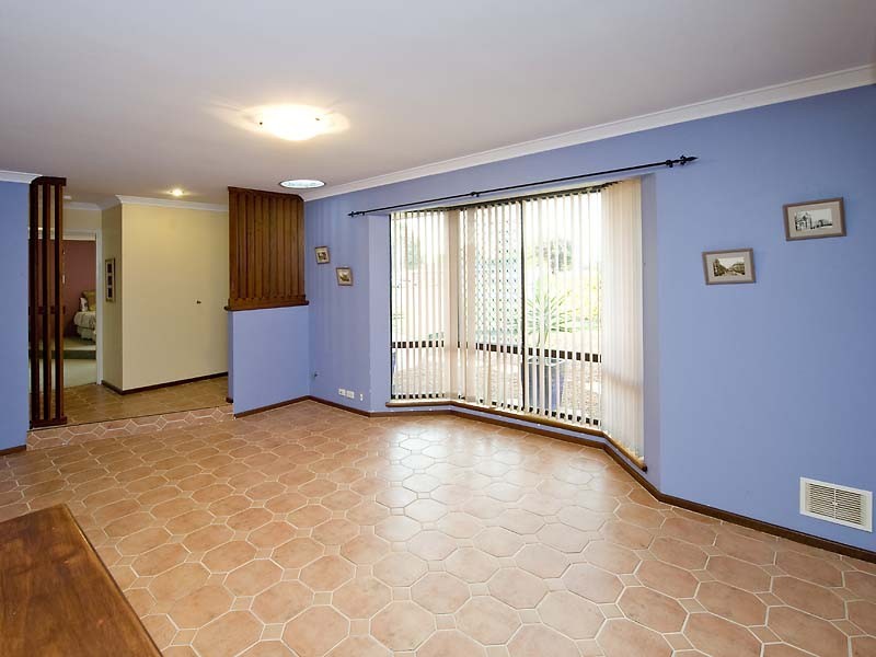 21 Chester Way, Rockingham WA 6168