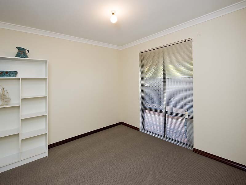 21 Chester Way, Rockingham WA 6168