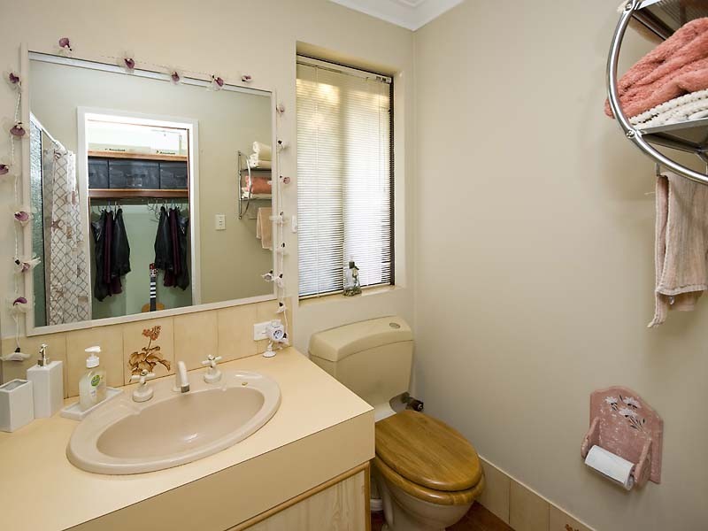 21 Chester Way, Rockingham WA 6168