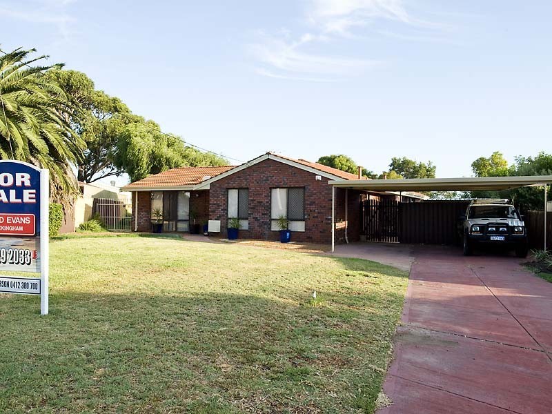 21 Chester Way, Rockingham WA 6168