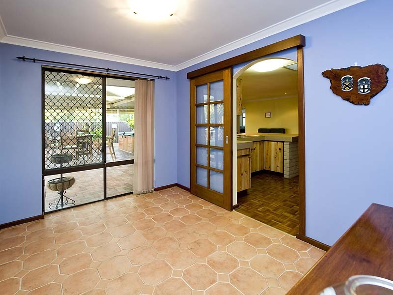 21 Chester Way, Rockingham WA 6168